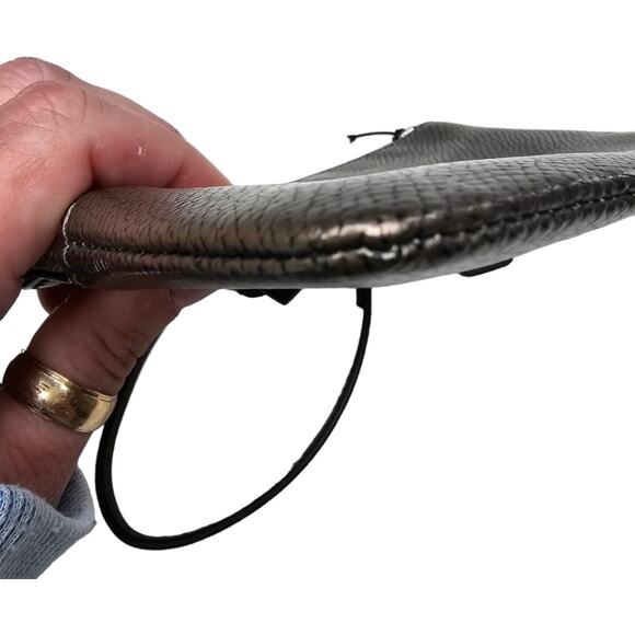 Coach Turnlock Bow Corner Zip Wristlet Gunmetal Silver Patent Leather - Picture 7 of 11